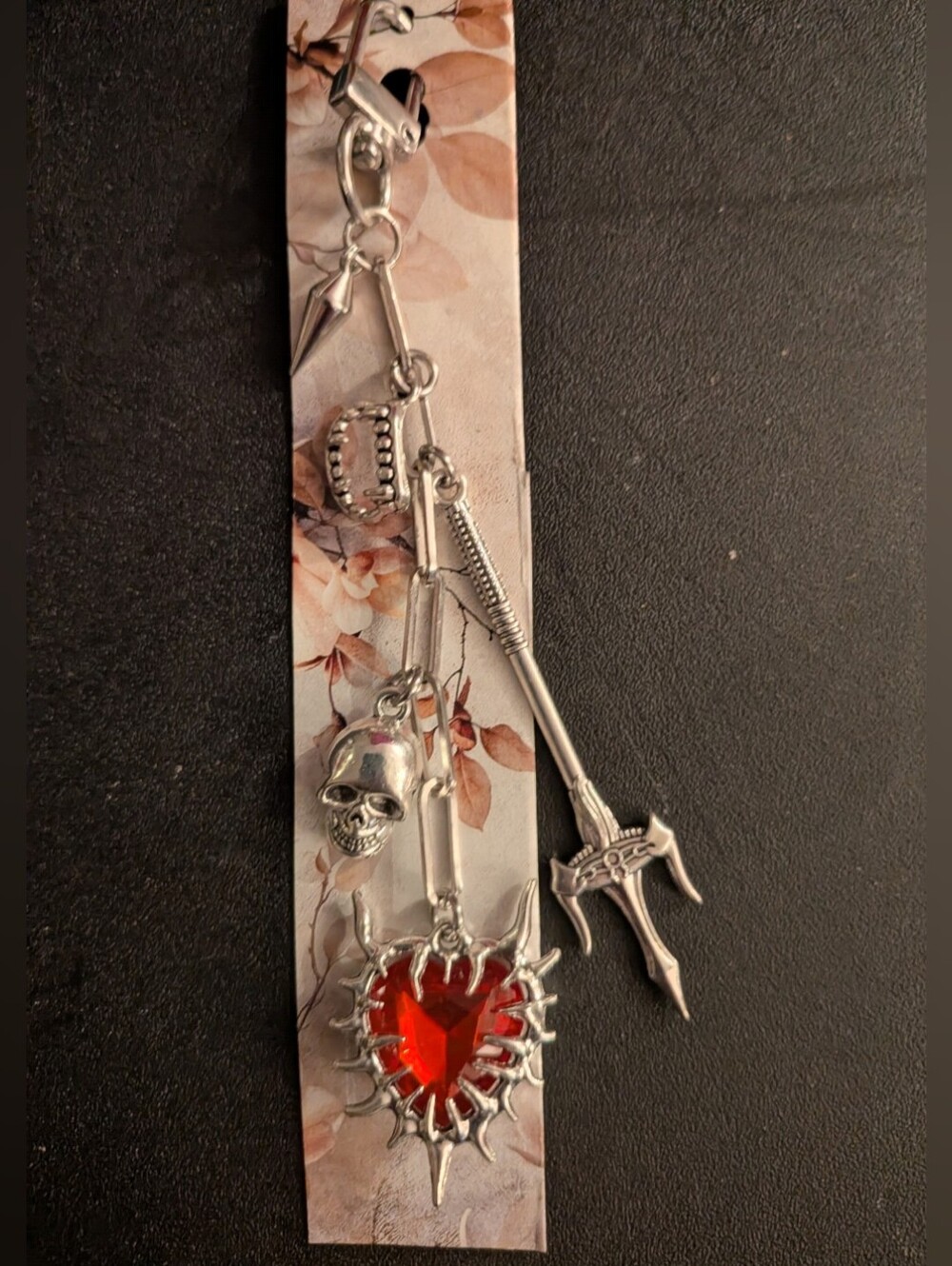 Handmade Silver Gothic Heart & Weapon Keychain Purse/Bag Charm